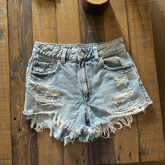 Garage DENIM Festival Jean Shorts - Picture 1 of 2